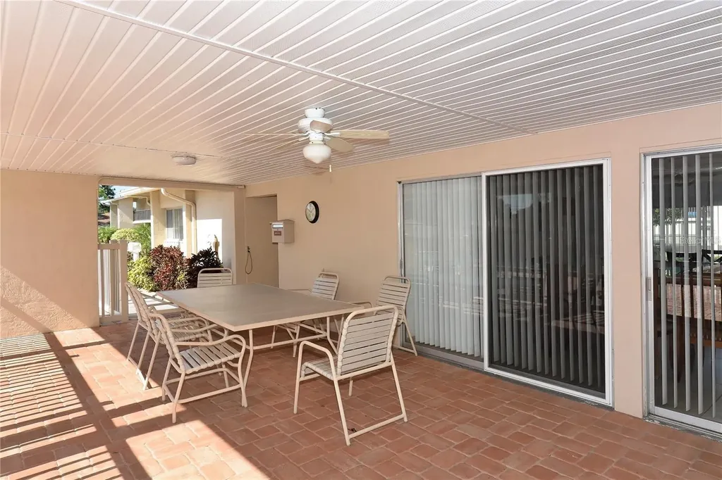 2664 Woodgate Lane Sarasota FL 34231