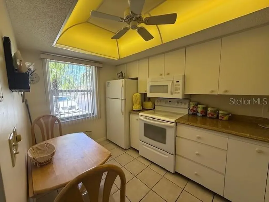 2664 Woodgate Lane Sarasota FL 34231