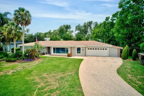 1235 Lake Point Drive Lakeland FL 33813