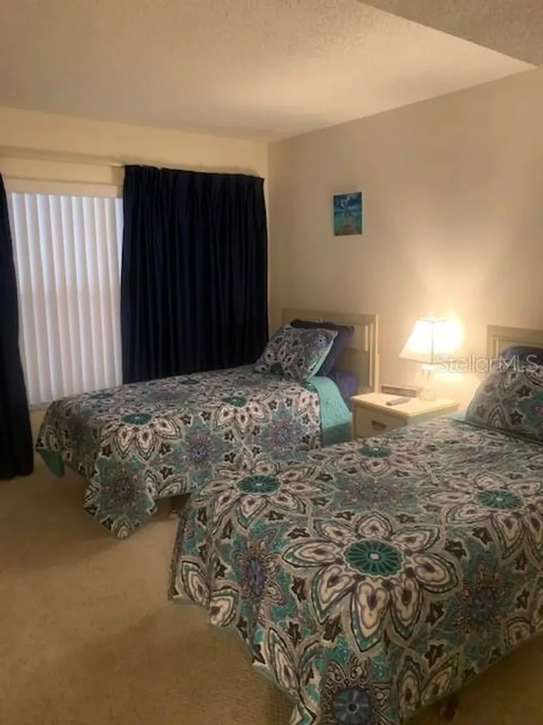 1000 Benjamin Franklin Drive Sarasota FL 34236