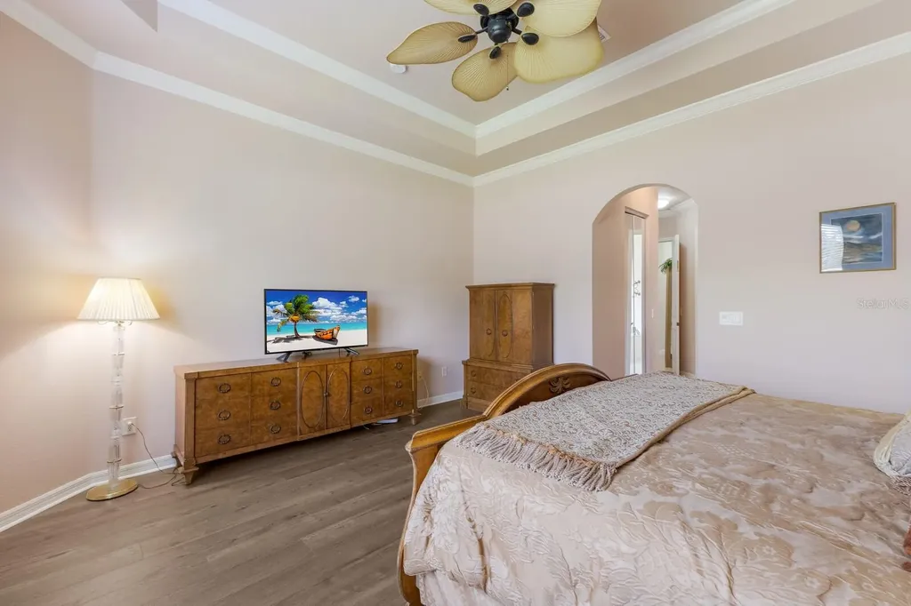 4032 65th Place E Sarasota FL 34243