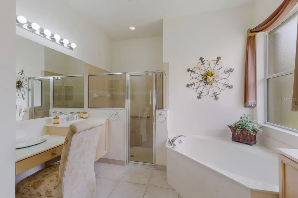 4032 65th Place E Sarasota FL 34243