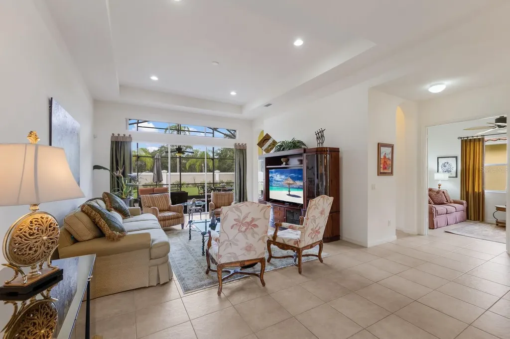 4032 65th Place E Sarasota FL 34243