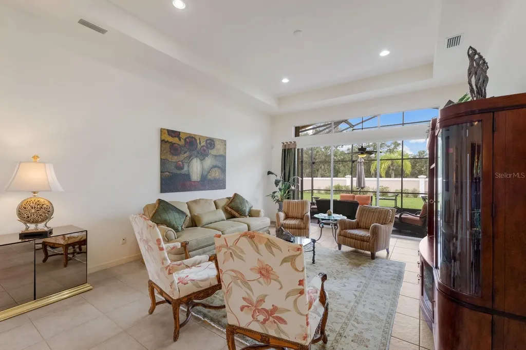 4032 65th Place E Sarasota FL 34243