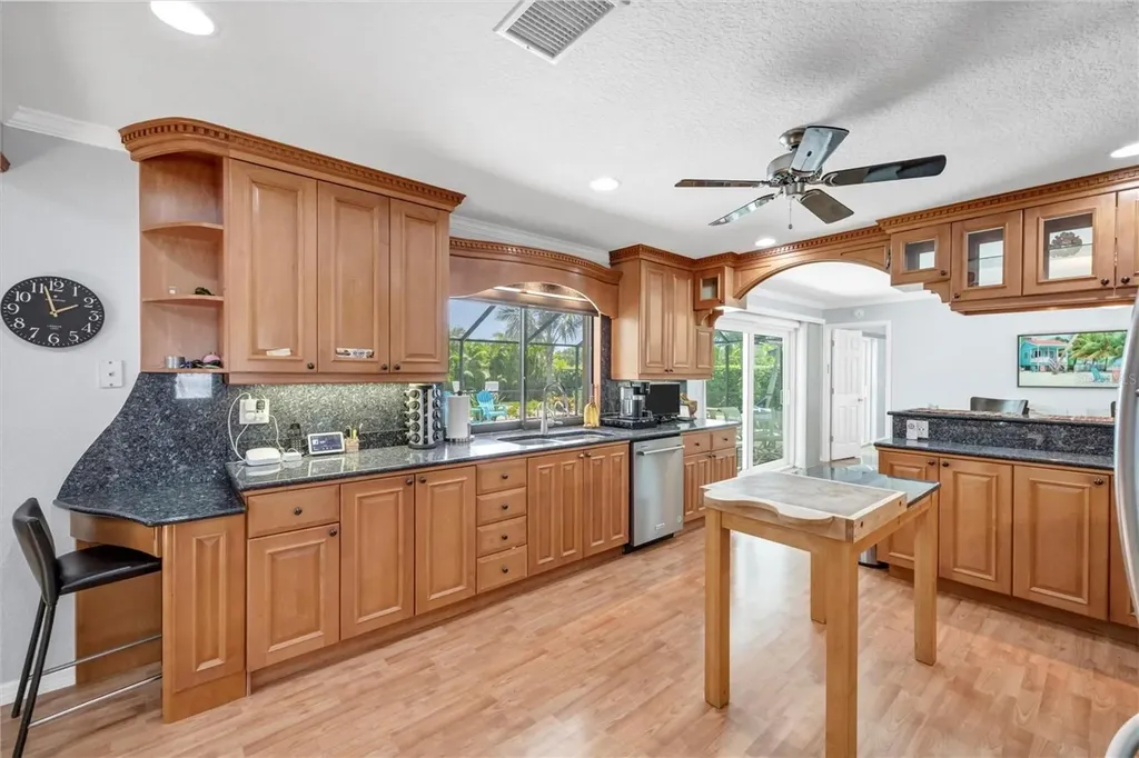 7913 19th Avenue Drive W Bradenton FL 34209
