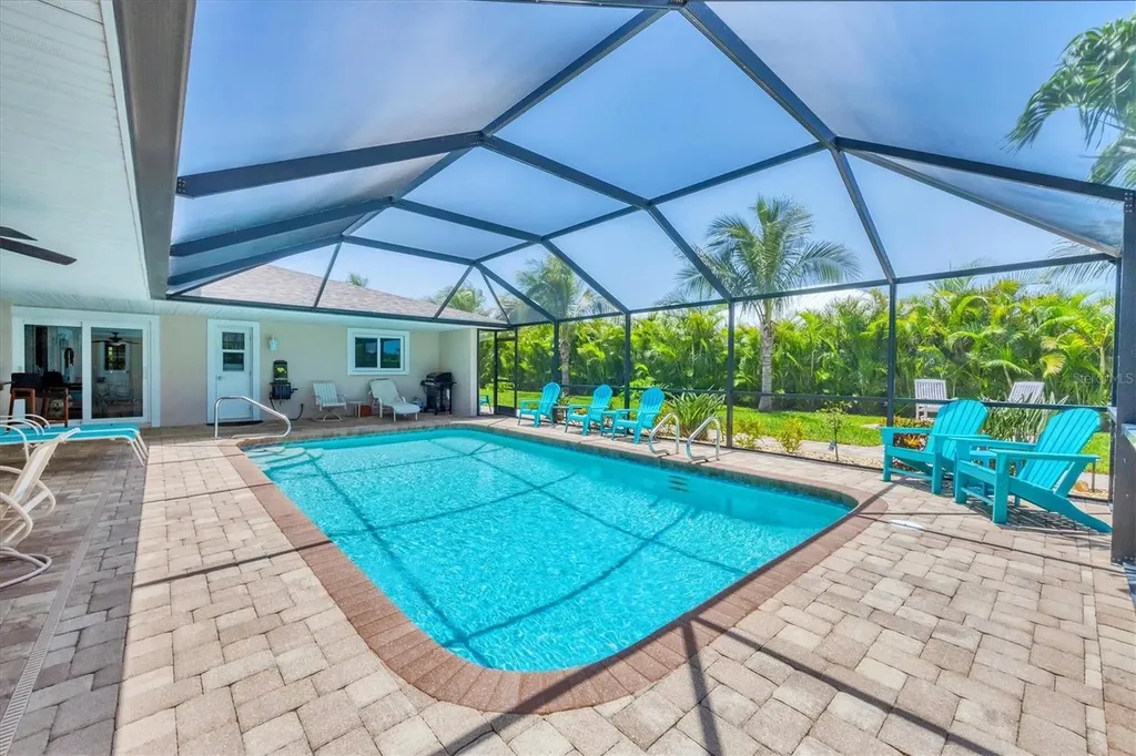 7913 19th Avenue Drive W Bradenton FL 34209