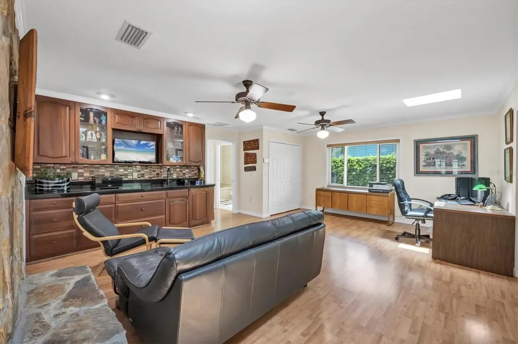 7913 19th Avenue Drive W Bradenton FL 34209
