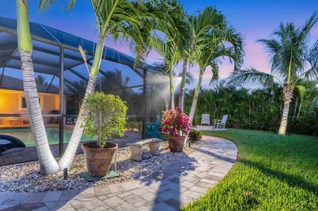 7913 19th Avenue Drive W Bradenton FL 34209