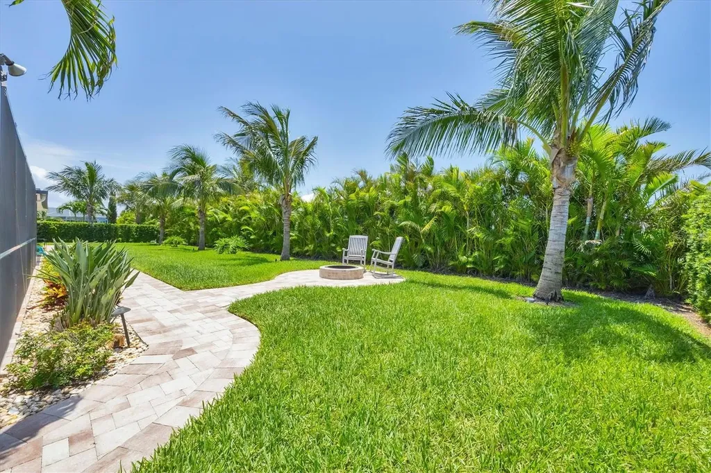 7913 19th Avenue Drive W Bradenton FL 34209