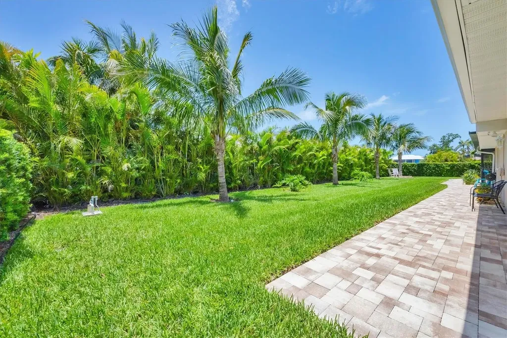 7913 19th Avenue Drive W Bradenton FL 34209