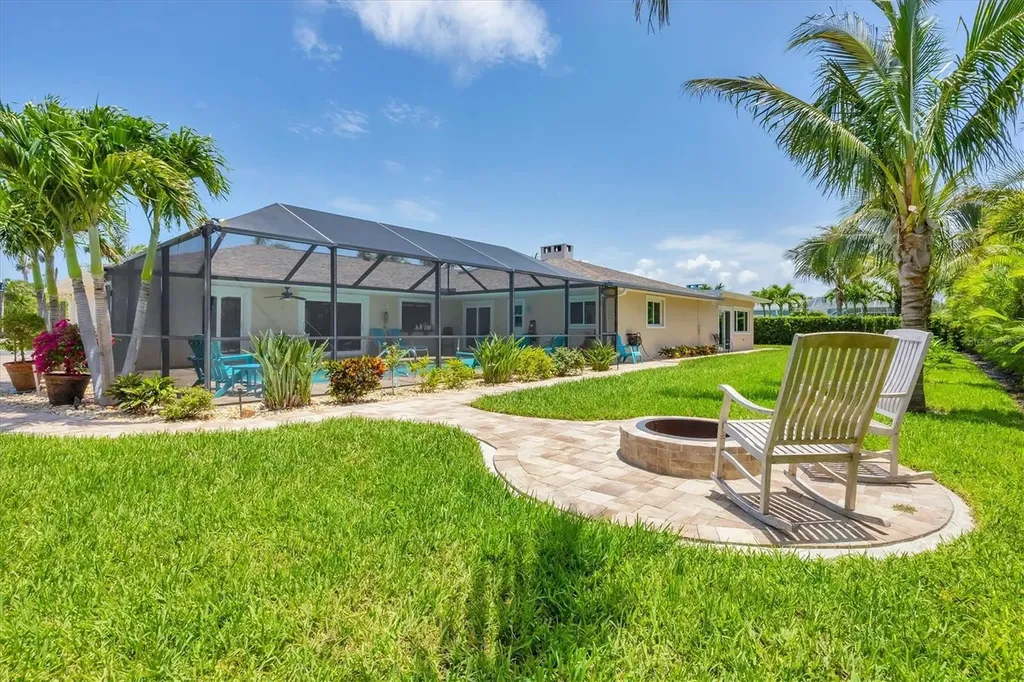 7913 19th Avenue Drive W Bradenton FL 34209
