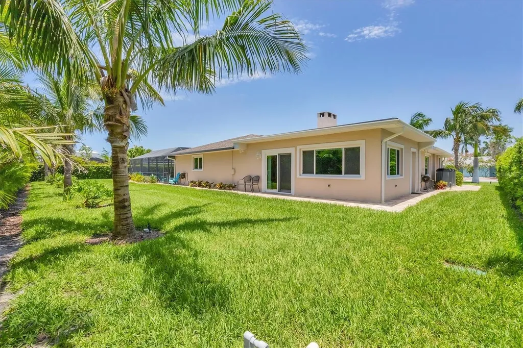 7913 19th Avenue Drive W Bradenton FL 34209