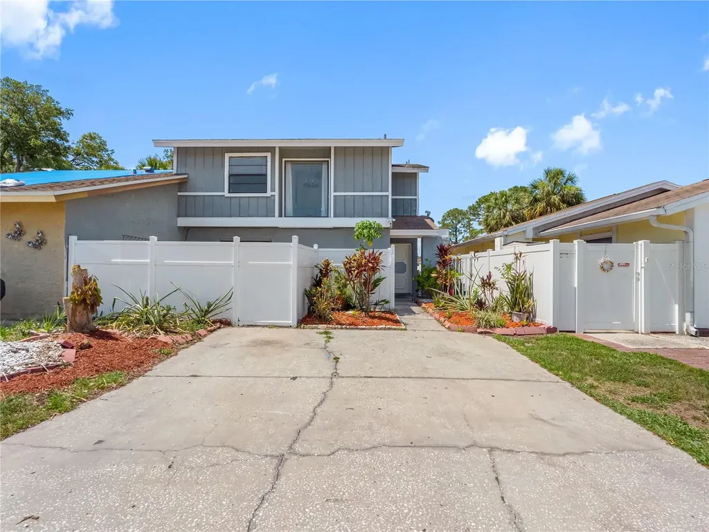 4813 Glenaire Court Tampa FL 33624