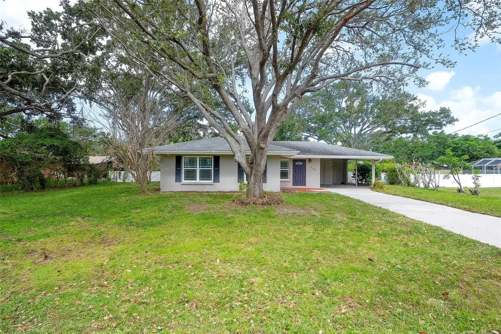 719 32nd Avenue W Palmetto FL 34221