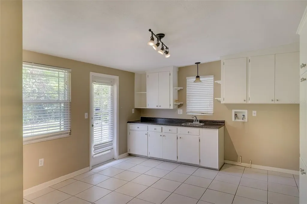 719 32nd Avenue W Palmetto FL 34221