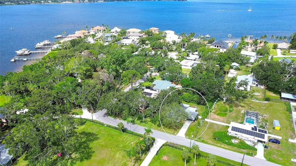 719 32nd Avenue W Palmetto FL 34221