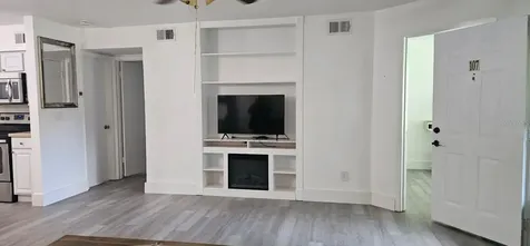 320 Forestway Circle Altamonte Springs FL 32701