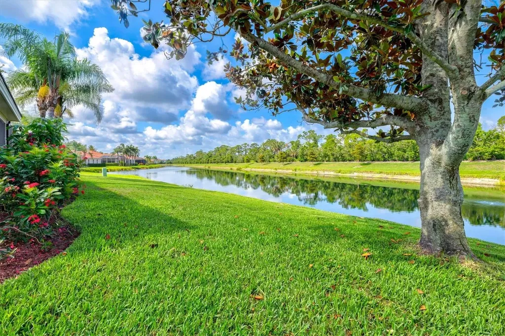 8930 Bloomfield Boulevard Sarasota FL 34238