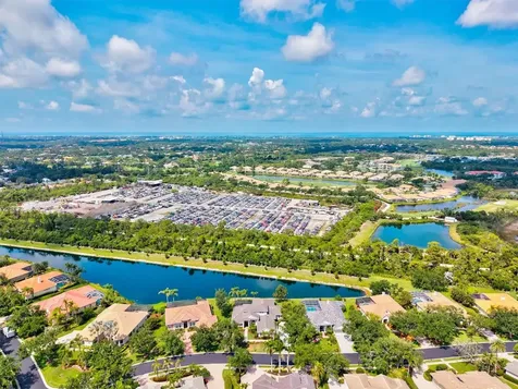 8930 Bloomfield Boulevard Sarasota FL 34238
