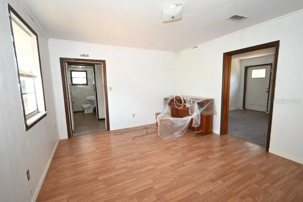 14312 1st Street Dade City FL 33525