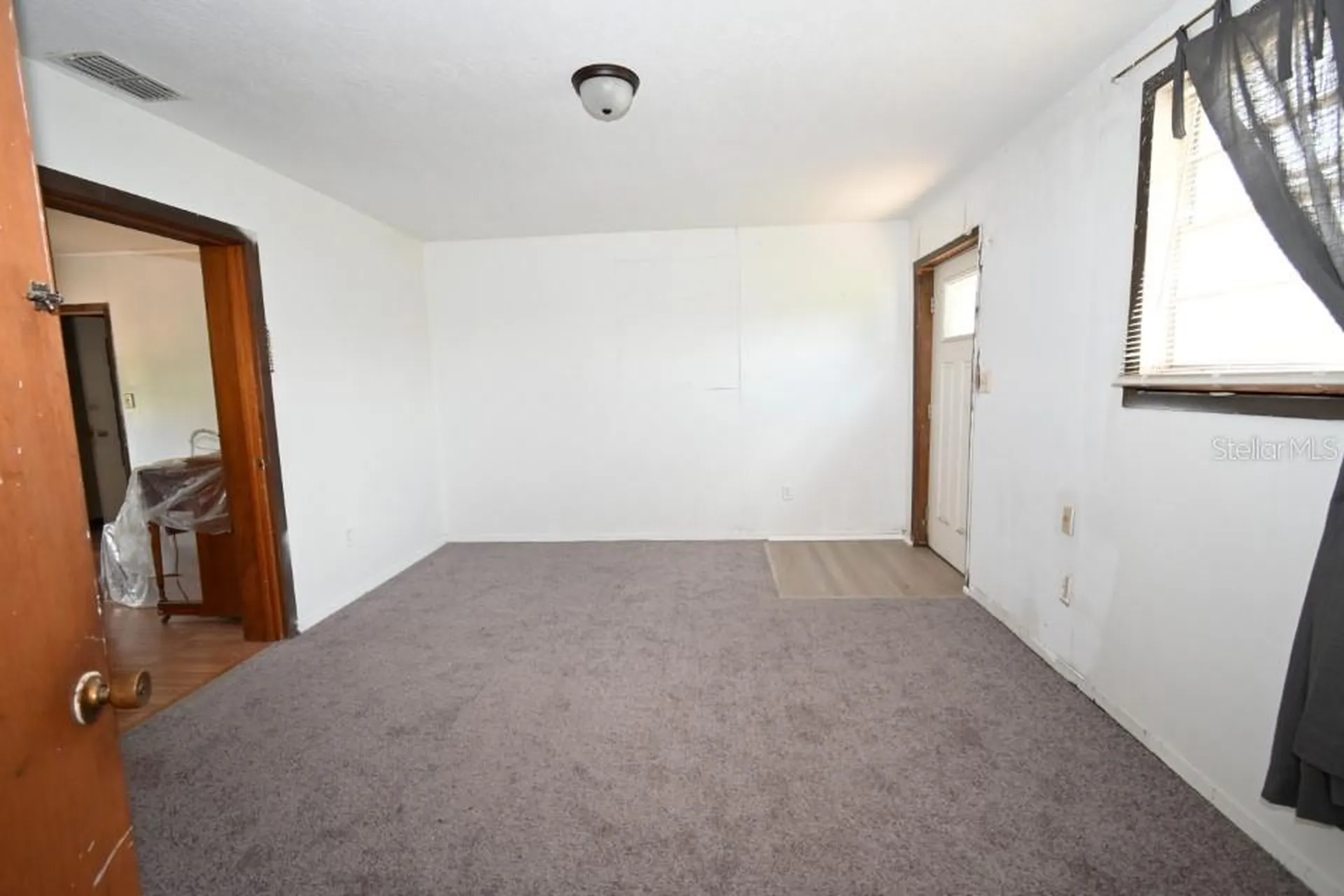 14312 1st Street Dade City FL 33525