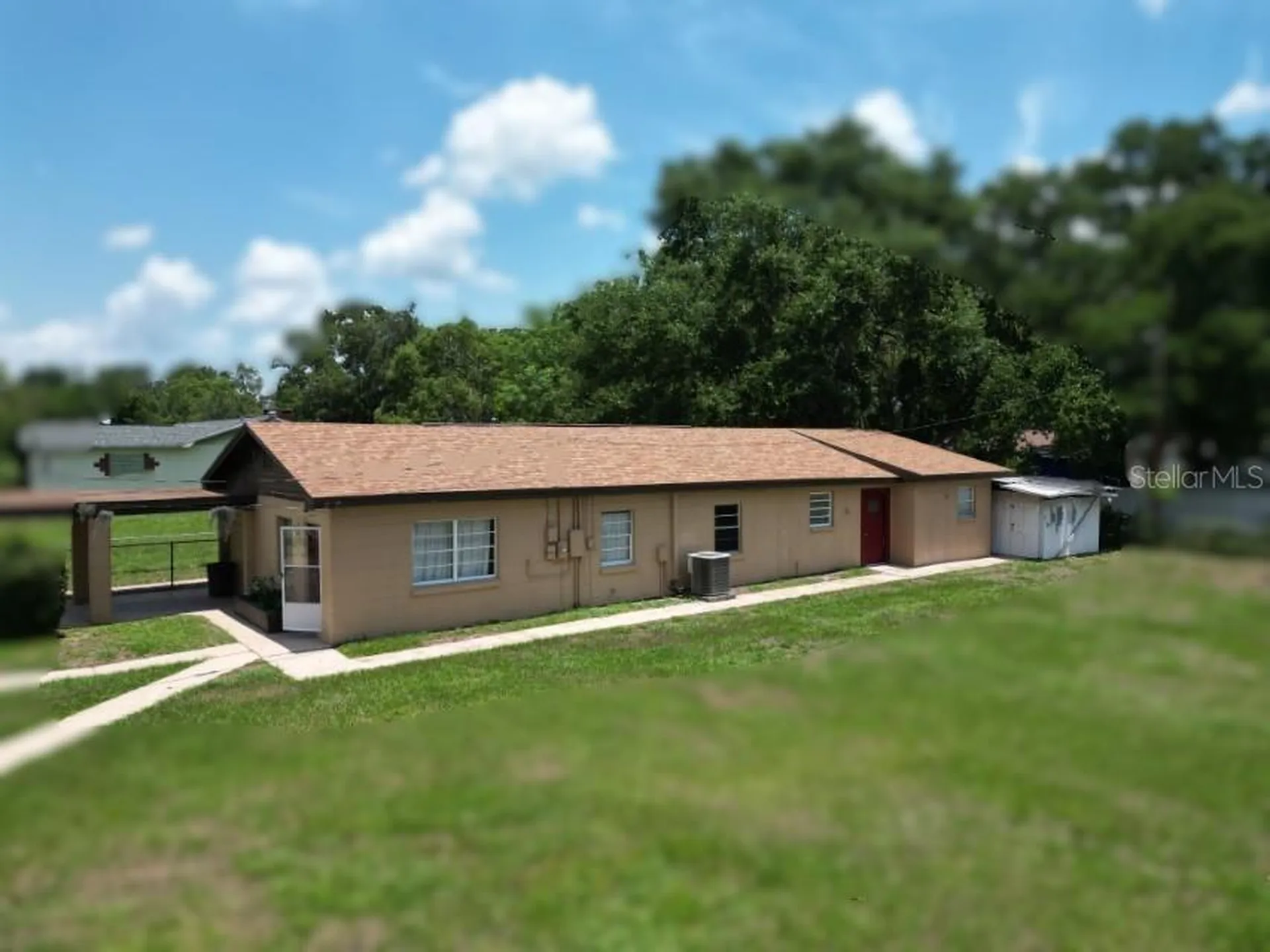 14312 1st Street Dade City FL 33525