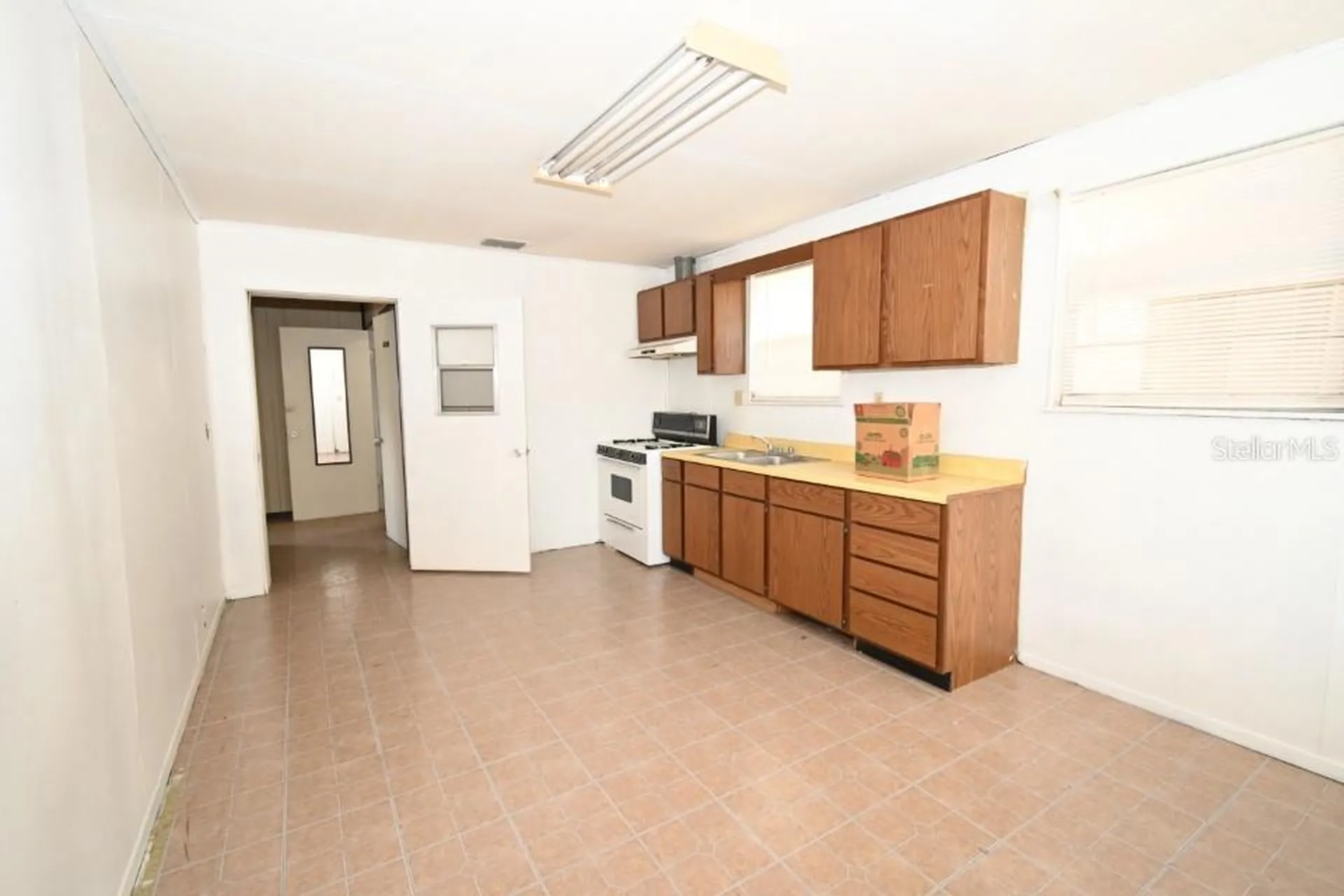14312 1st Street Dade City FL 33525