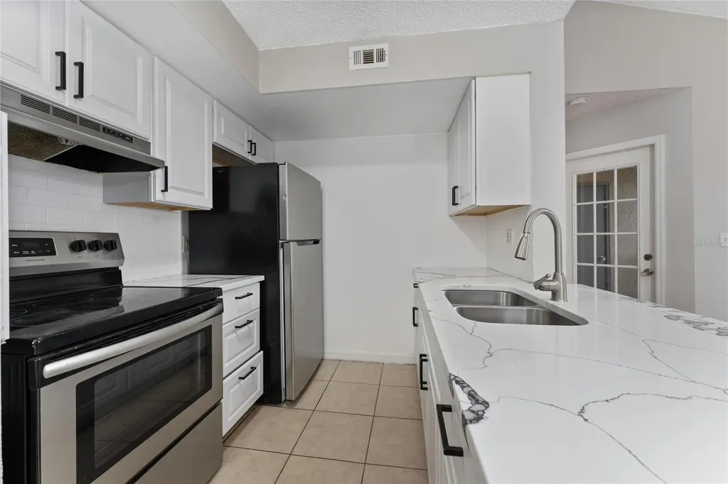 437 Fountainhead Circle Kissimmee FL 34741