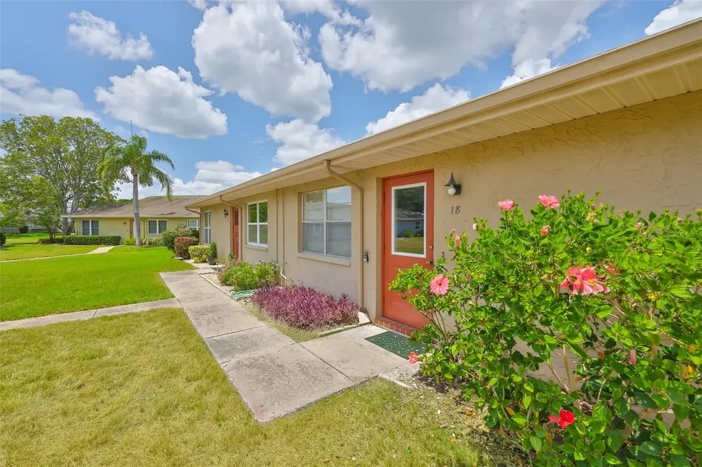 1904 Canterbury Lane Sun City Center FL 33573