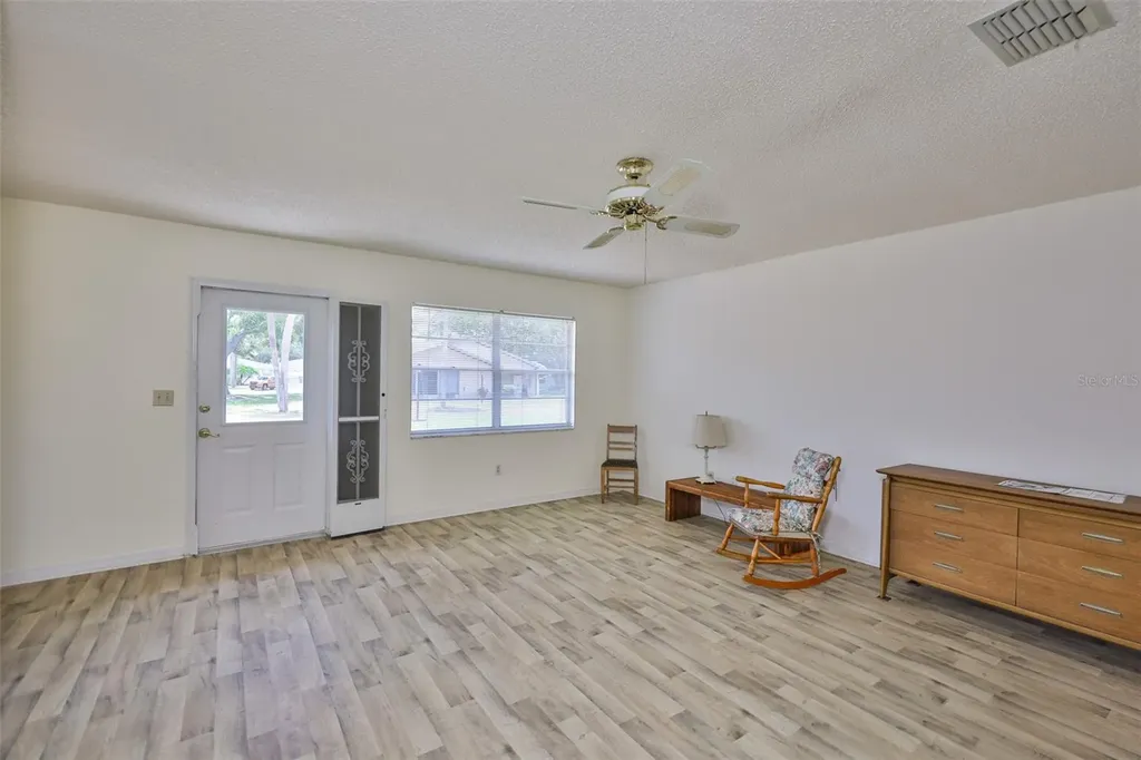 1904 Canterbury Lane Sun City Center FL 33573