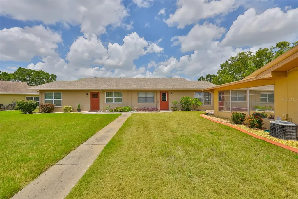 1904 Canterbury Lane Sun City Center FL 33573