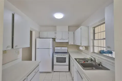 1904 Canterbury Lane Sun City Center FL 33573