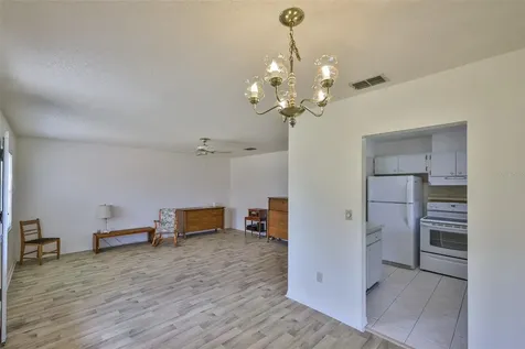 1904 Canterbury Lane Sun City Center FL 33573