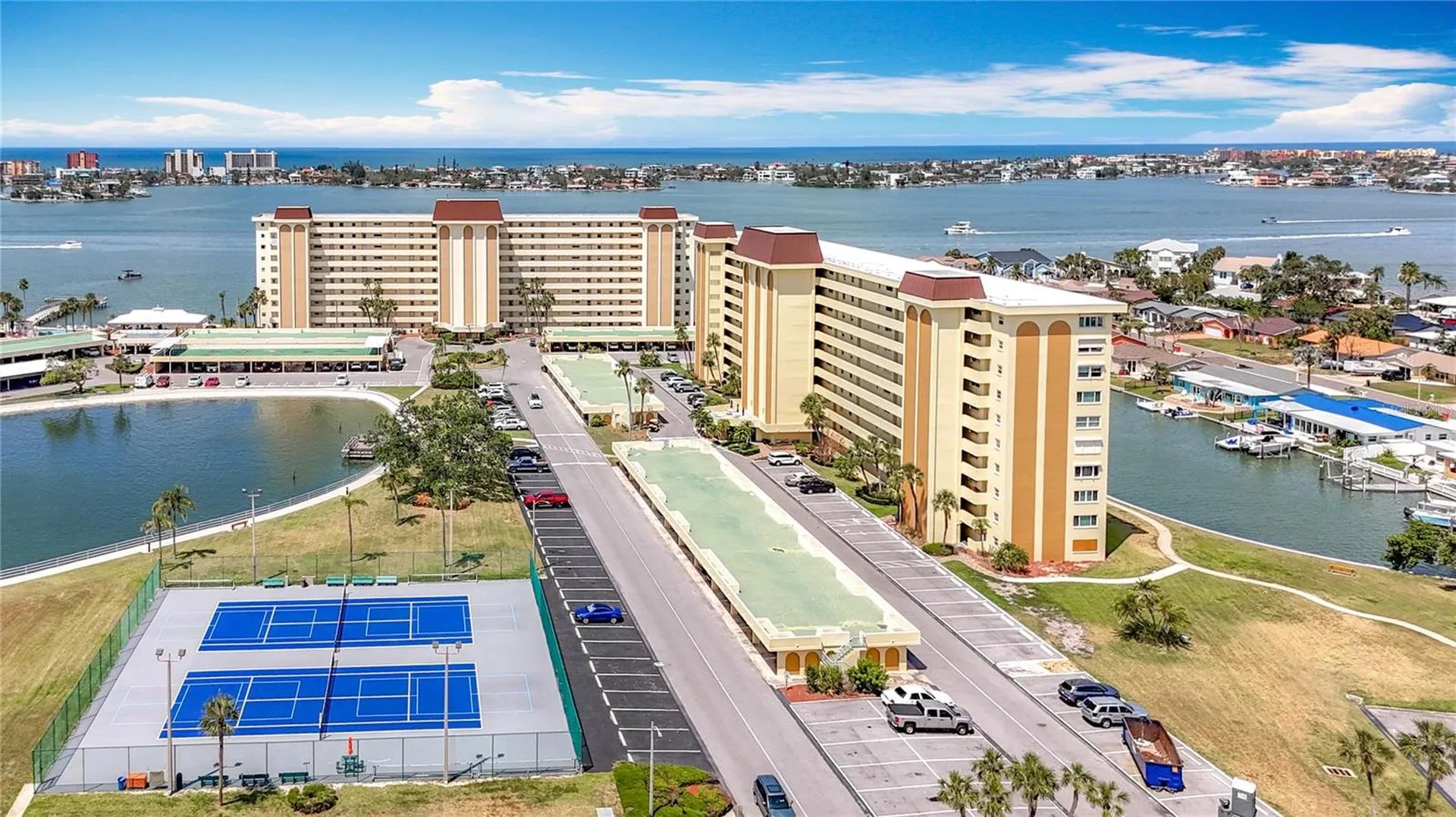 4725 Cove Circle St Petersburg FL 33708