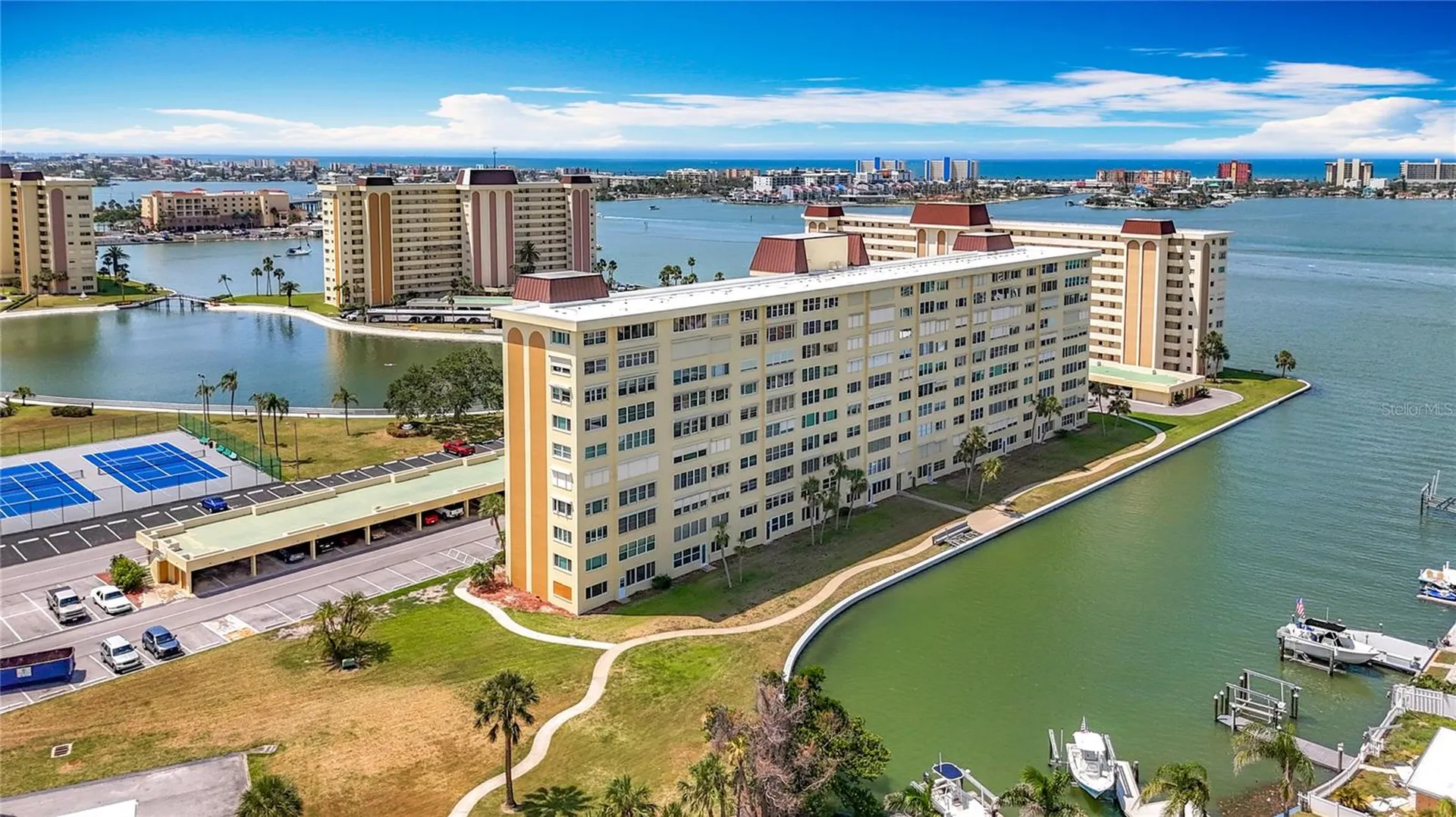 4725 Cove Circle St Petersburg FL 33708