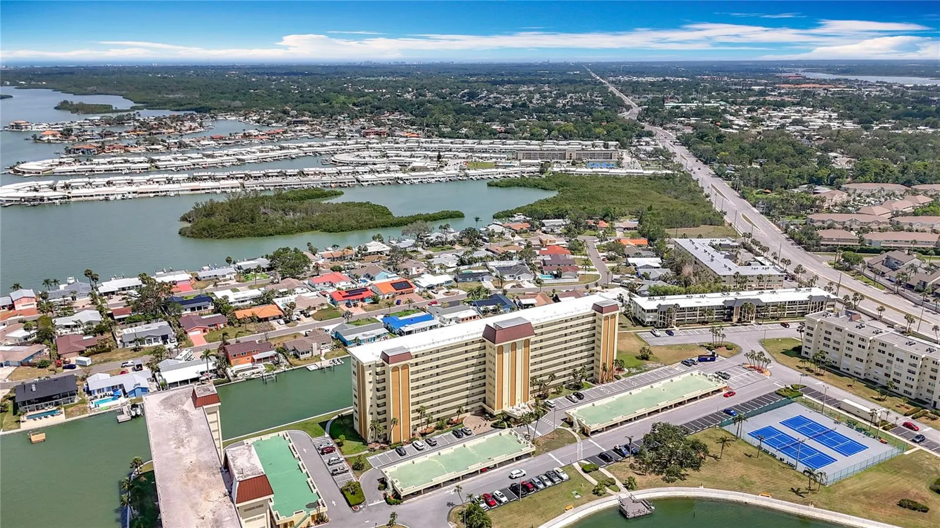 4725 Cove Circle St Petersburg FL 33708
