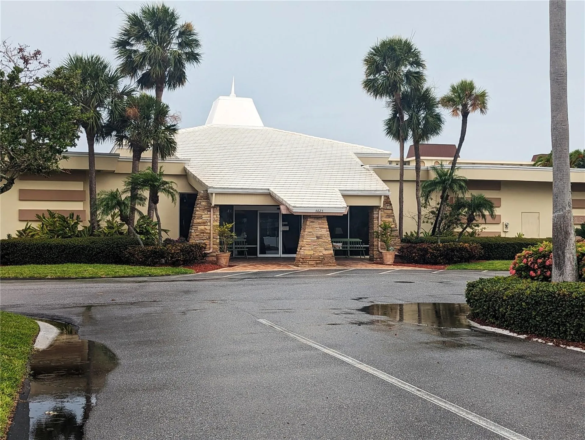 4725 Cove Circle St Petersburg FL 33708