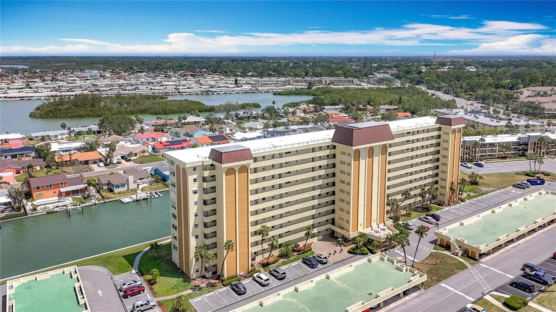 4725 Cove Circle St Petersburg FL 33708