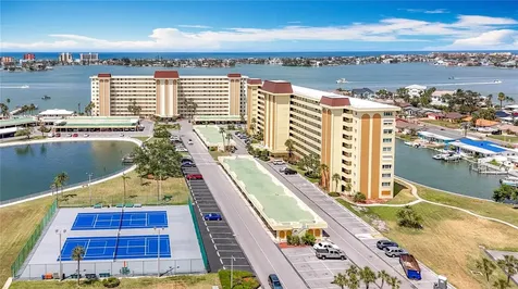 4725 Cove Circle St Petersburg FL 33708