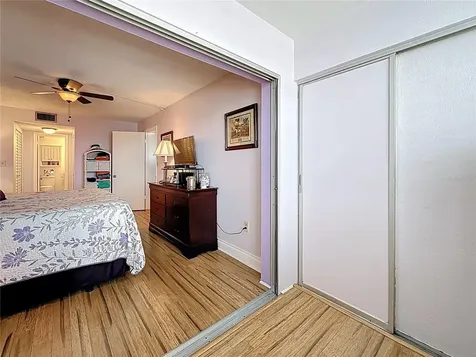 4725 Cove Circle St Petersburg FL 33708