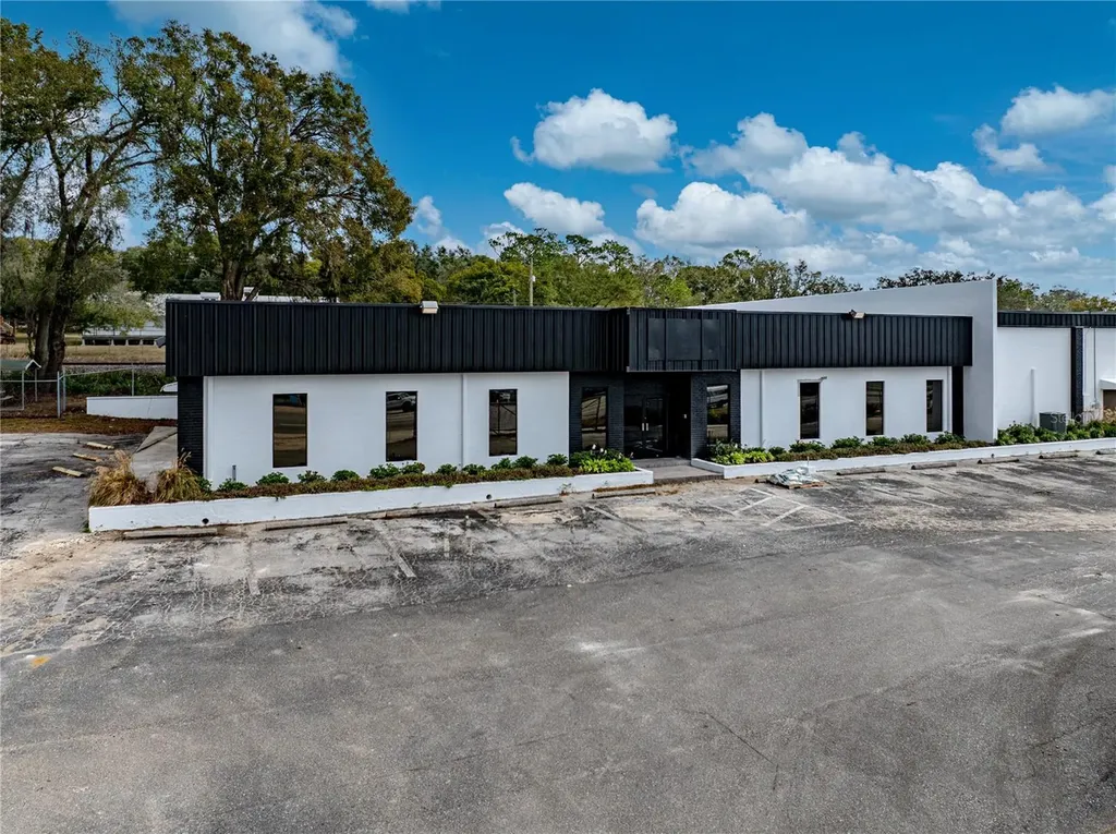 15552 Us Highway 301 Dade City FL 33523