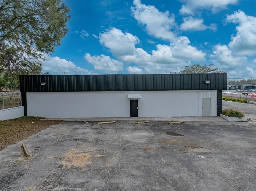 15552 Us Highway 301 Dade City FL 33523