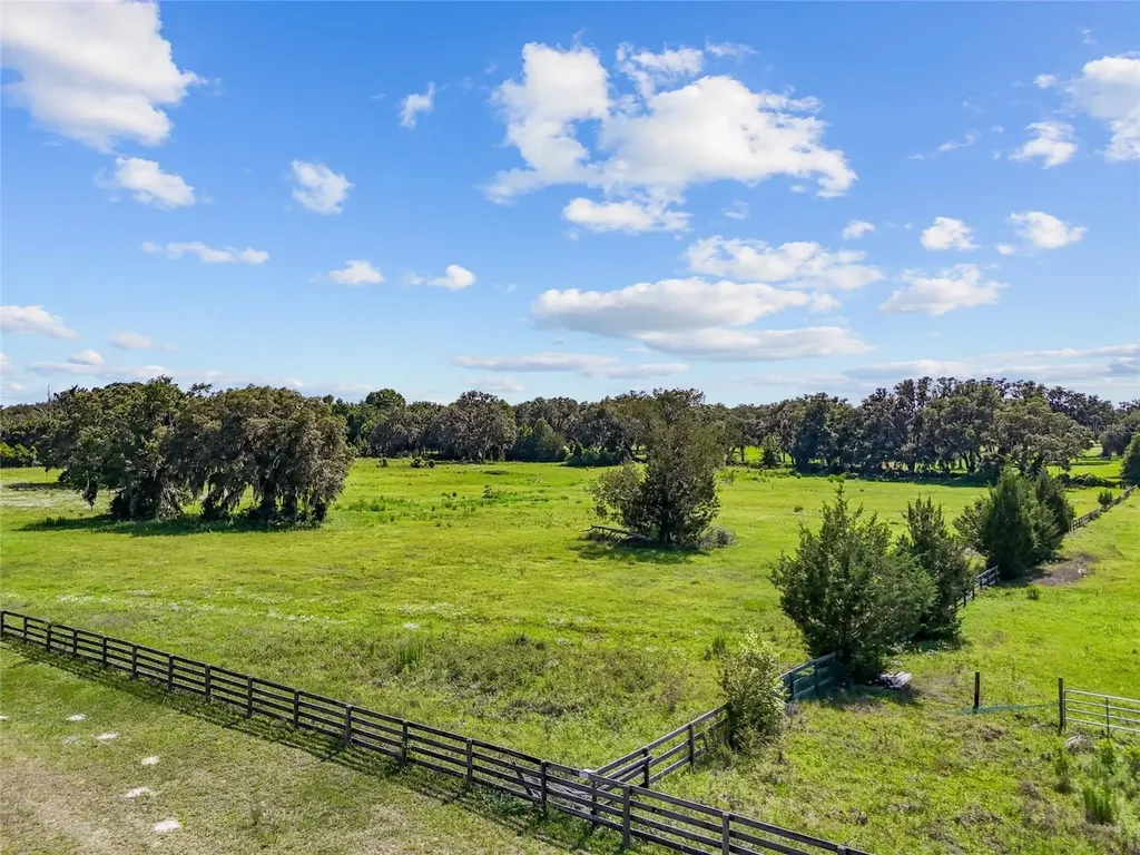 NW 154th Avenue Road #13 Morriston FL 32668