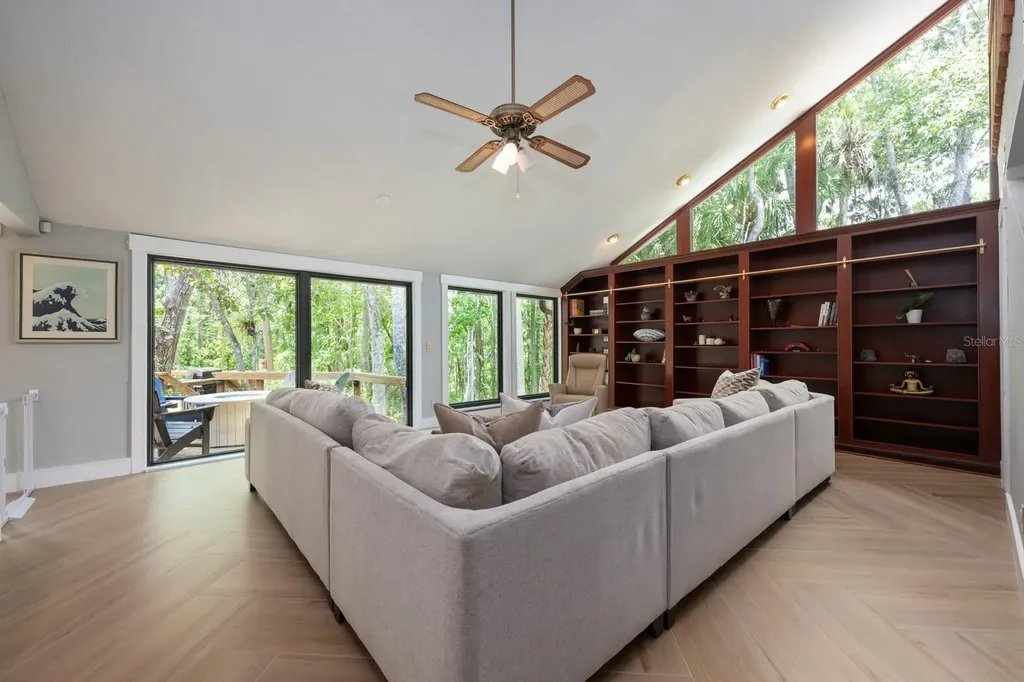 20 Twelve Oaks Trail Ormond Beach FL 32174