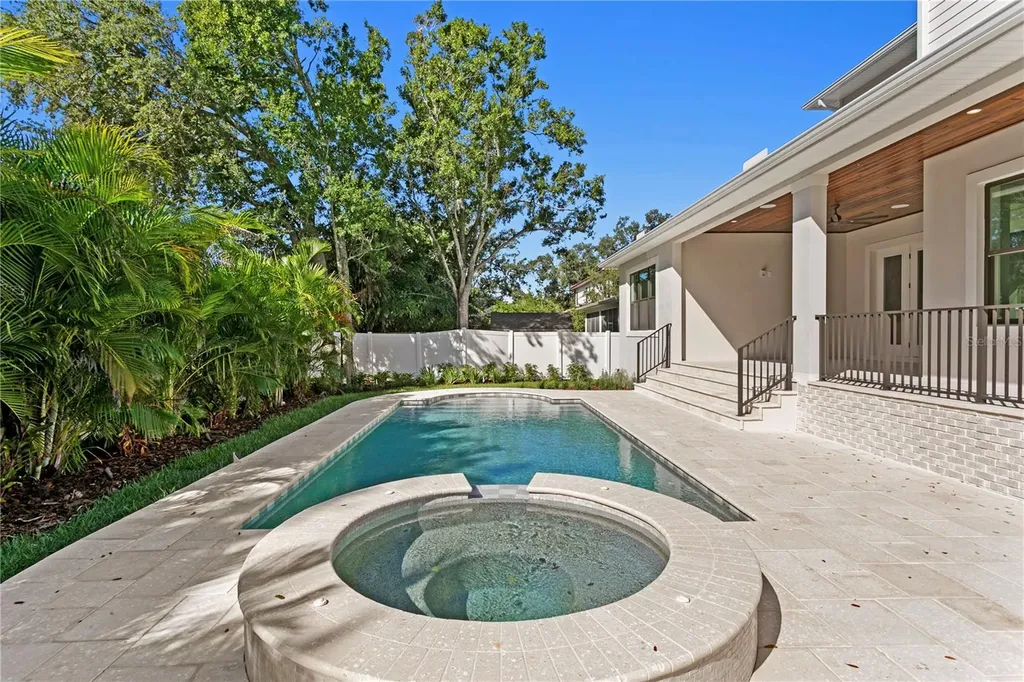 4208 W Vasconia Street Tampa FL 33629