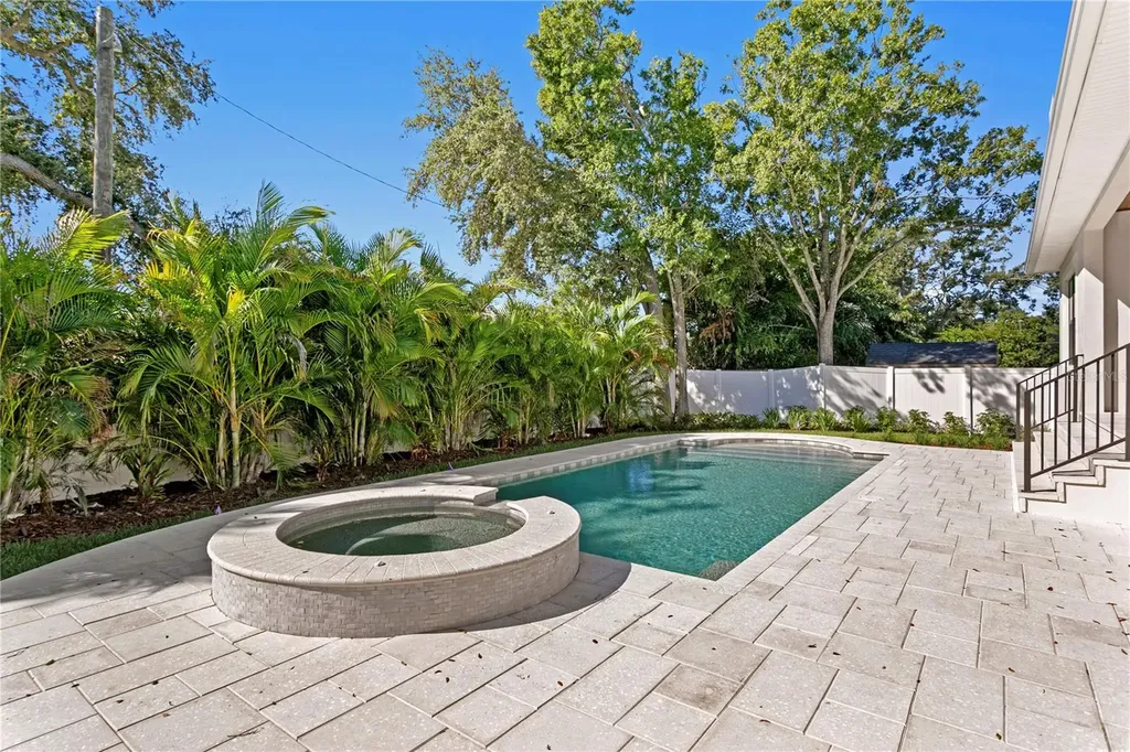 4208 W Vasconia Street Tampa FL 33629