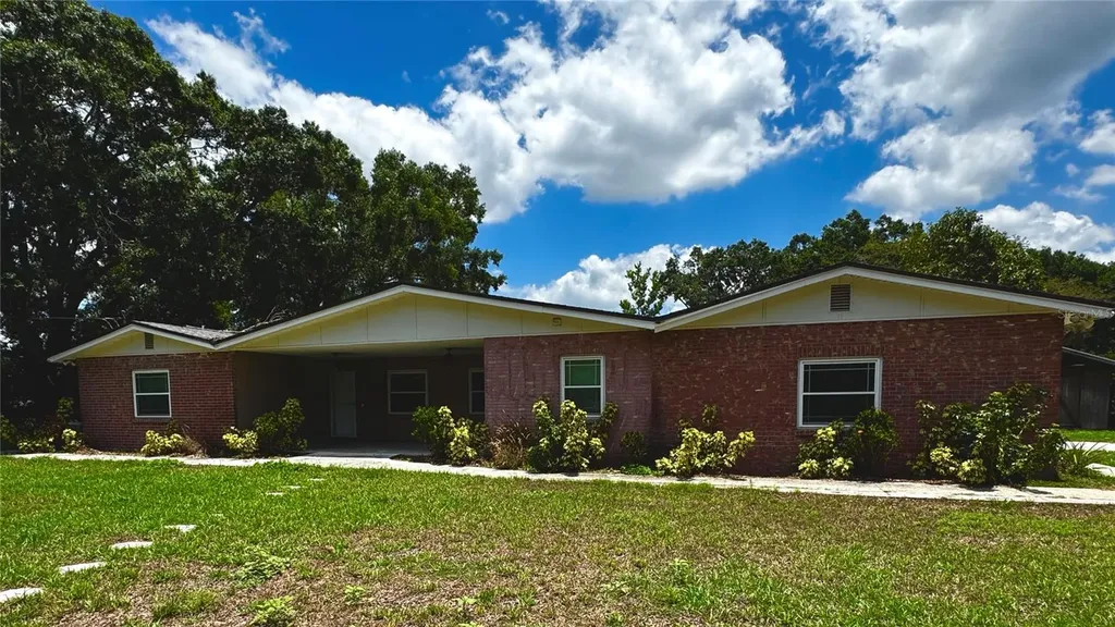 3419 Pearson Road Valrico FL 33596