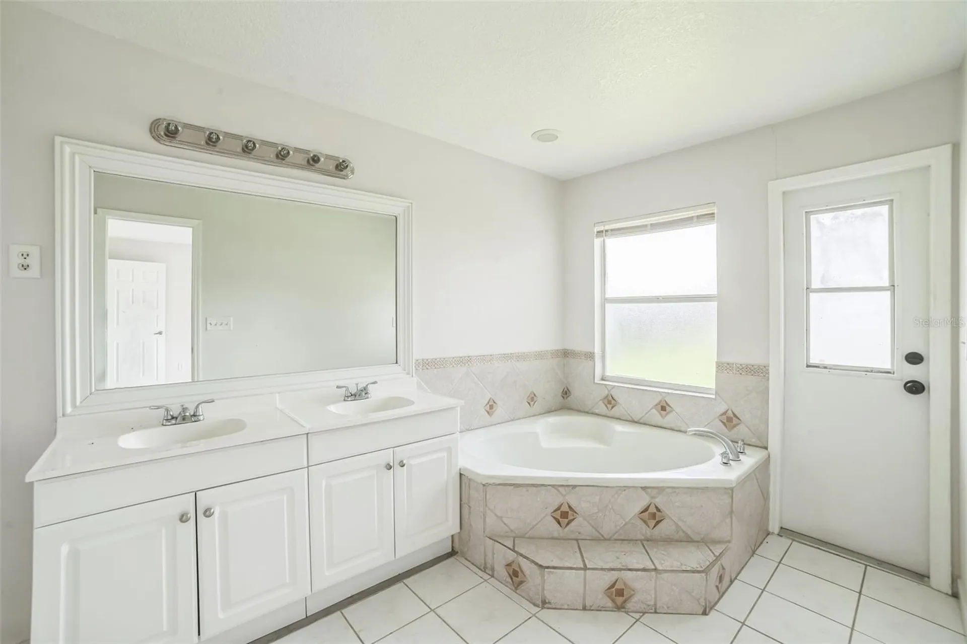 657 Mckinley Court Kissimmee FL 34758