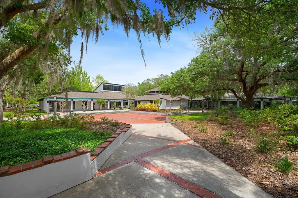 2441 NW 43rd Street Gainesville FL 32606