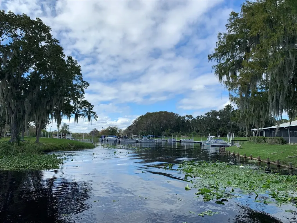 162 Leisure World Drive N Debary FL 32713
